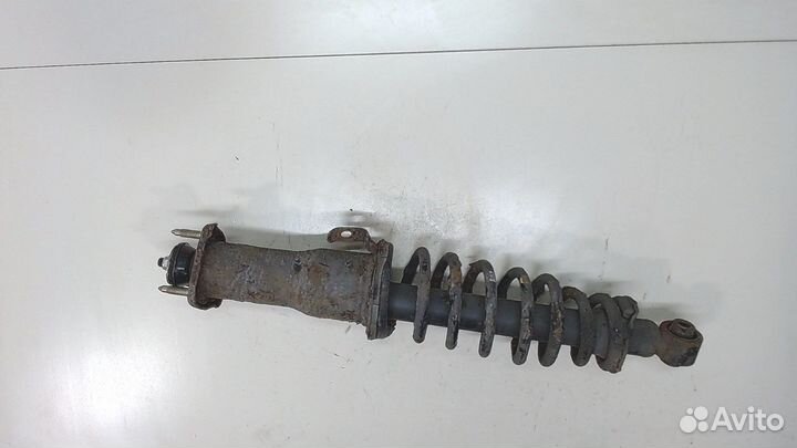 Амортизатор подвески Lexus IS, 2001