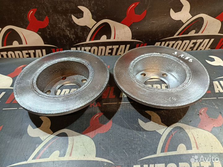 Диски тормозные задние Volkswagen Passat B5