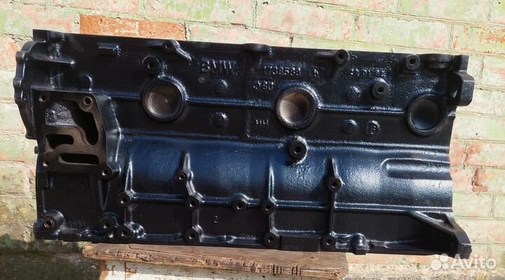 Двигатель на Бмв