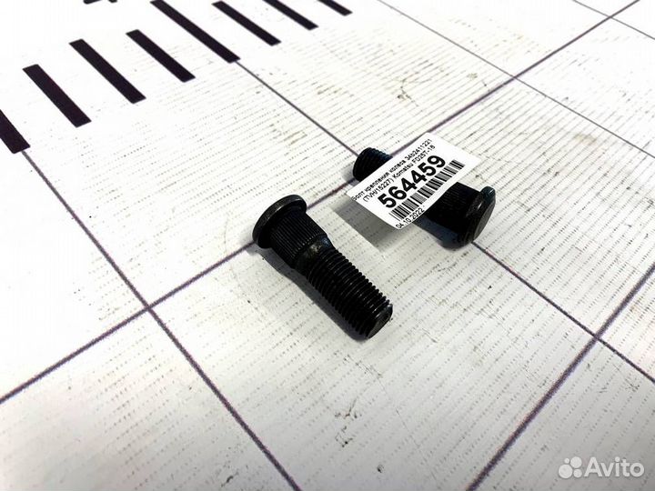 Болт крепления колеса 34b2411221 Komatsu