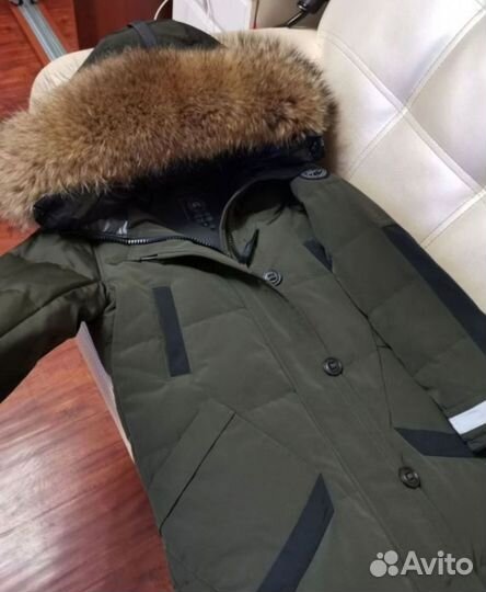 Пуховик Canada goose новый