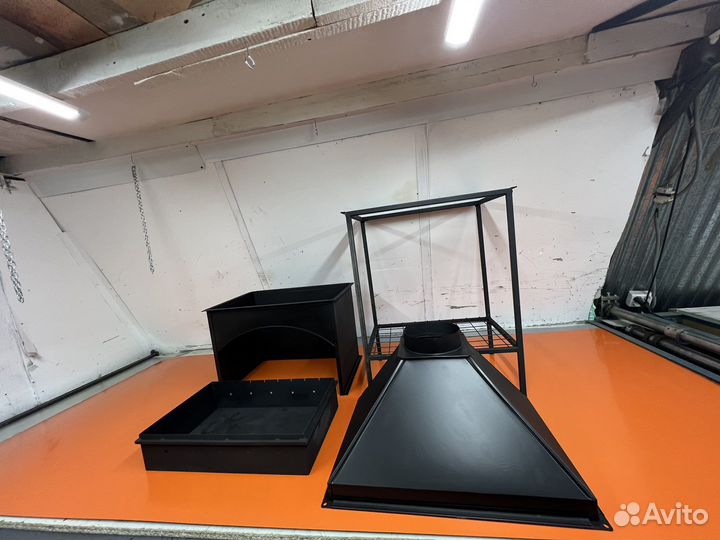 Мангал с вытяжкой. Зонт на мангал. Мангал черный