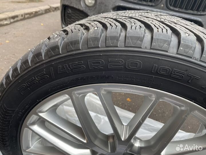 Nokian Tyres Hakkapeliitta 8 SUV 255/45 R20