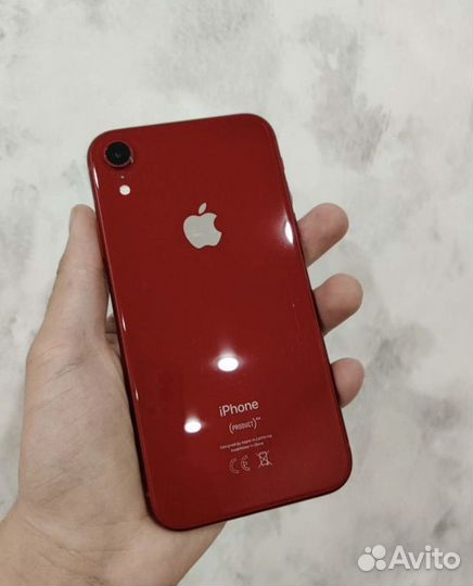 Телефон iPhone XR