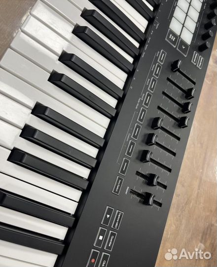Midi-клавиатура Novation Launchkey 61 MK3