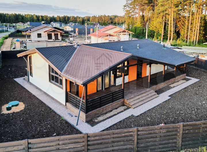 Дом 230 м² на участке 11 сот.