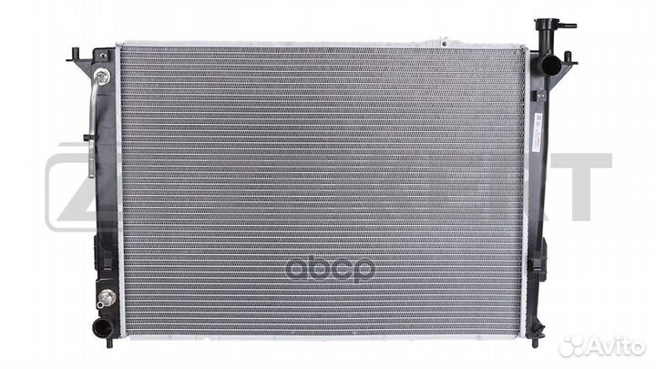 Радиатор охлаждения двигателя Hyundai Santa Fe II