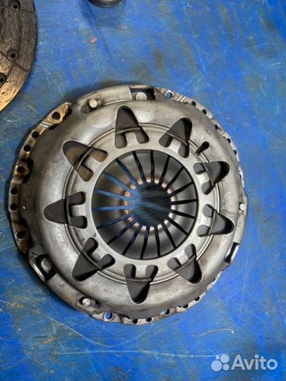 Комплект сцепления Volkswagen Polo 2T 2011