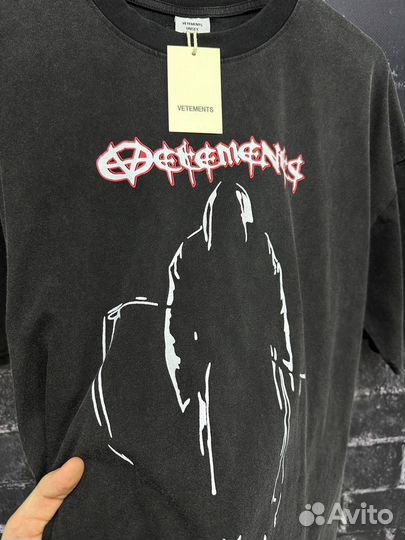 Футболка Vetements