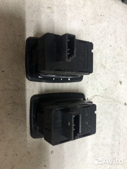 Кнопка стеклоподъемника BMW X3 Е83