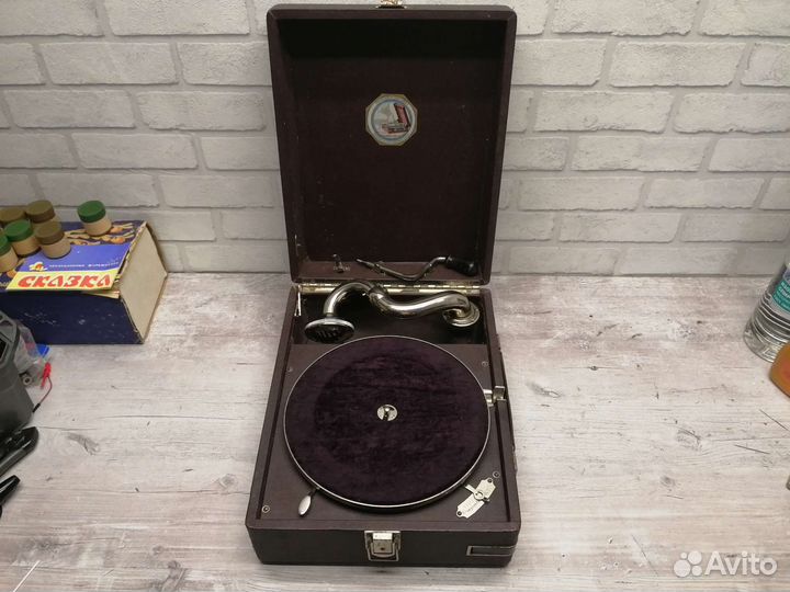 Патефон Артель Ленинград