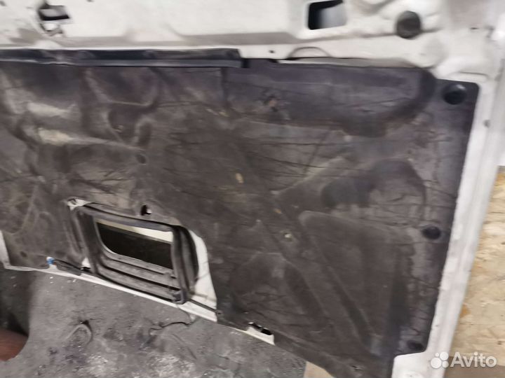 Обшивка капота isuzu bighorn ubs73gw