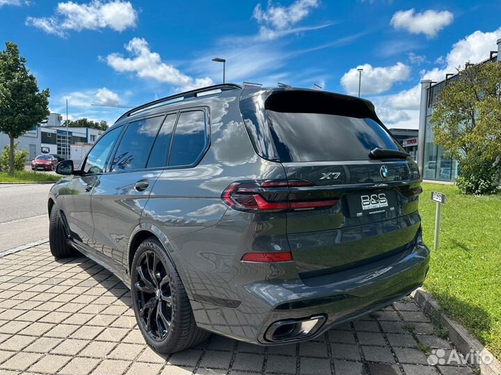 BMW X7 3.0 AT, 2024, 5 300 км