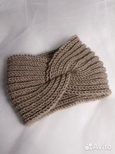 Повязка на голову вязаная