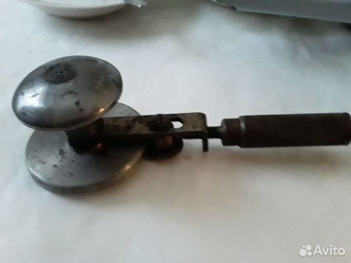 Закаточная машинка