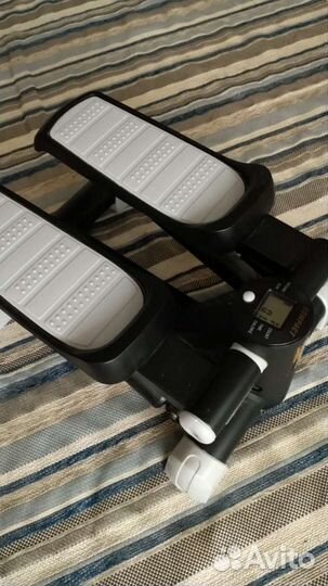 Тренажер. Мини-степпер