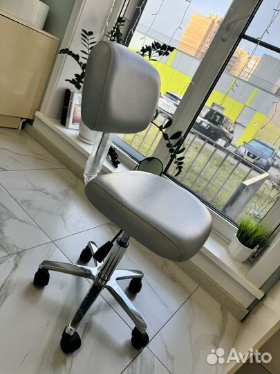 Стул для мастера