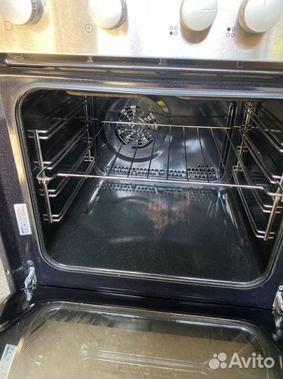 Духовой шкаф и варочная панель zanussi