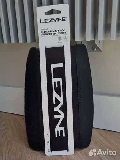 Защита пера Lezyne Smart Chainstay Protector Black