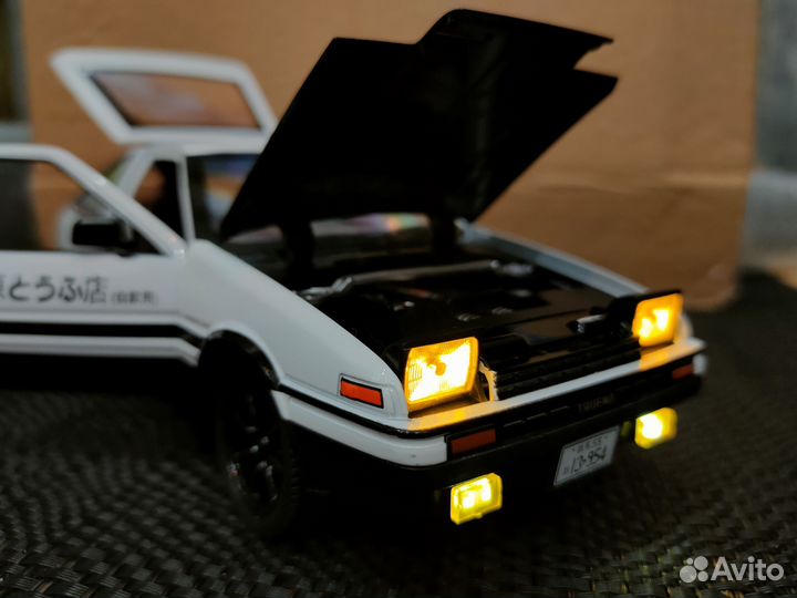 Модель toyota trueno AE86