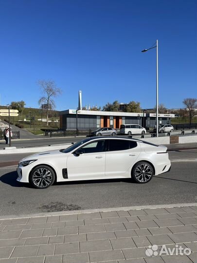 Kia Stinger 2.0 AT, 2018, 149 000 км