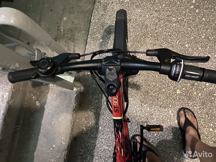 Детский велосипед и самокати