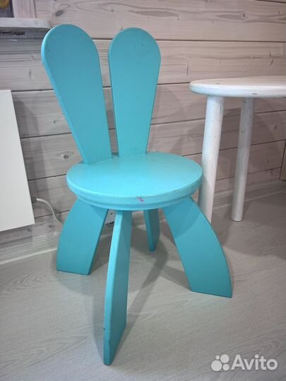 Стол со стульями для детей