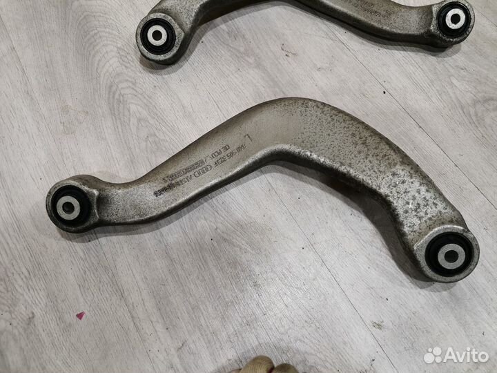 Рычаг задний верхний левый Audi A4 B8 2008-2012