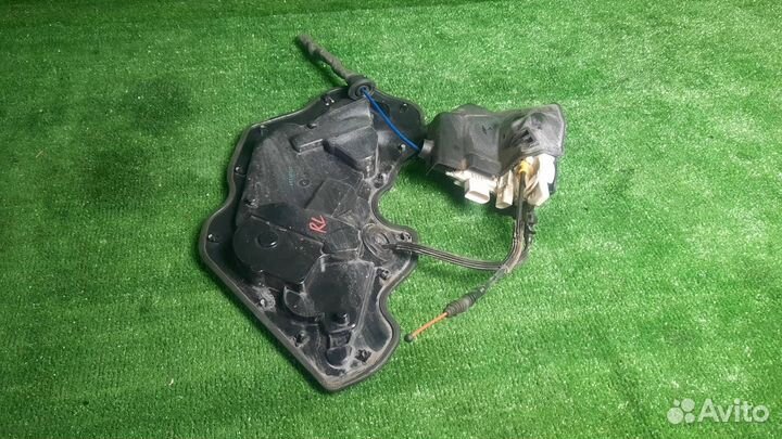 Замок боковой двери задний левый Audi A8 4H8 D4