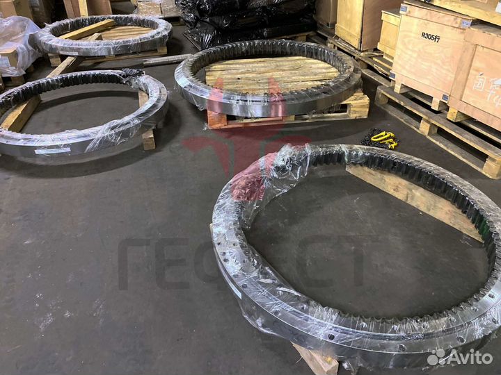 Опорно-поворотный круг ZX70LC 4437132