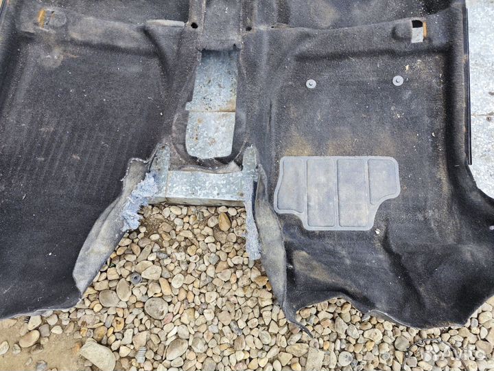 Покрытие напольное (ковролин) Renault Logan I (200