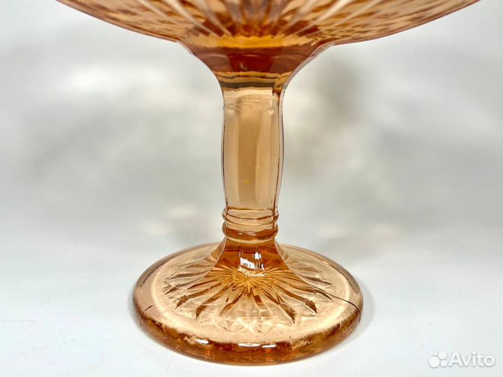 Ваза-конфетница на ножке. Винтаж, стекло