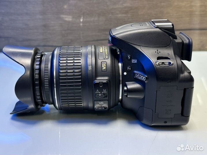 Зеркальный фотоаппарат Nikon D5200 kit 18-55mm