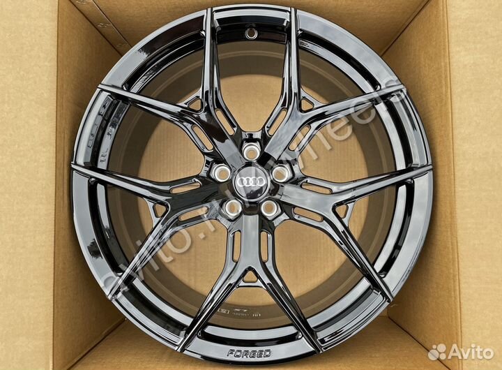 Кованые диски Audi Q7 R21 наличие