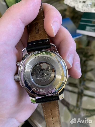 Seiko kinetic 552392 часы