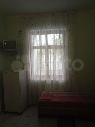 Комната 18 м² в 1-к., 1/2 эт.