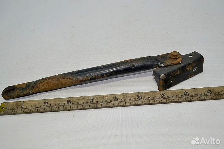 Кронштейн крыла переднего моста, правый mercedes-benz Actros MP2/MP3 1841 (01.02)