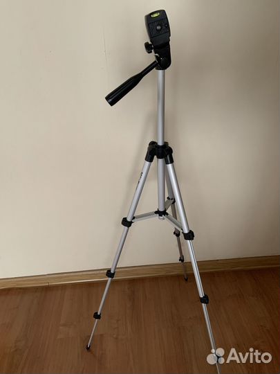 Штатив для фотоаппарата