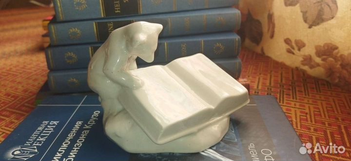 Статуэтка мишка с книжкой офз