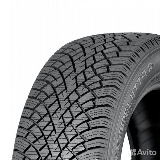 Nokian Tyres Hakkapeliitta R5 245/40 R20 99T