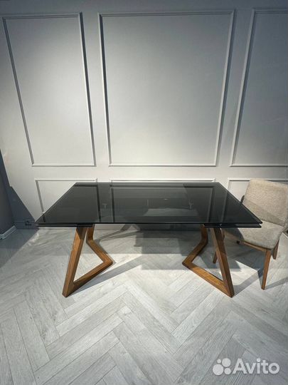 Обеденный стол Бостон