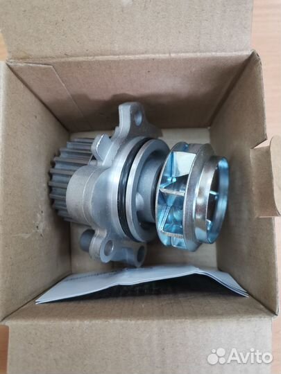 Насос водяной для автомобилей VAG Octavia/Golf IV