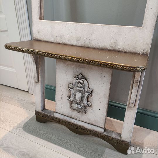 Вешалка для одежды напольная / настенная