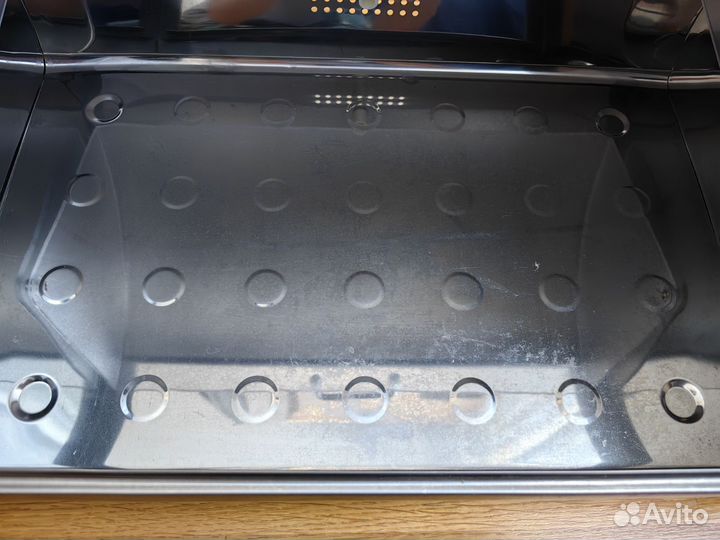 Хлебница металлическая