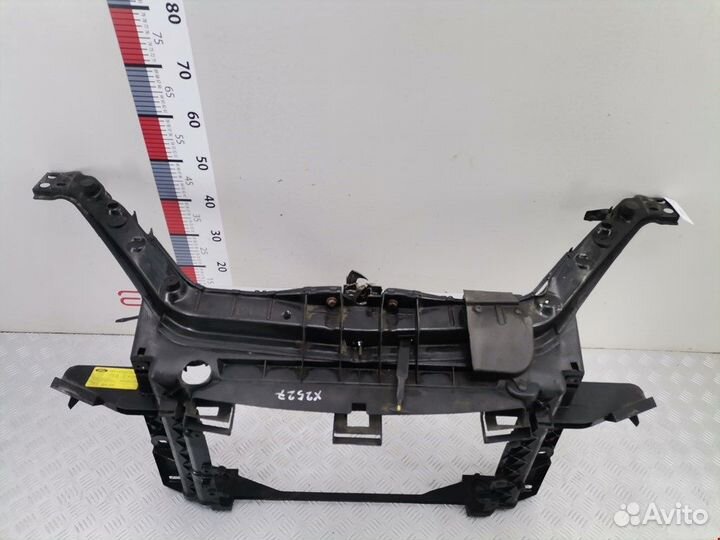 Панель передняя (телевизор) для Ford Fiesta 5