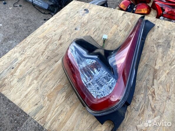 Фонарь в крыло задний левый Nissan Juke