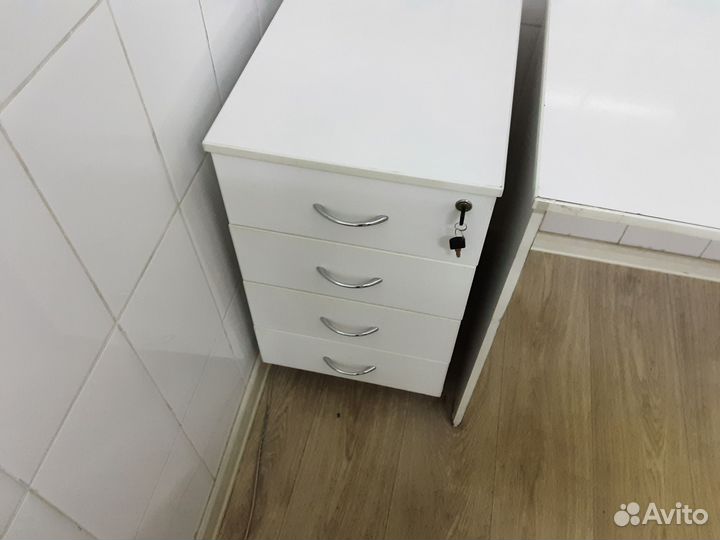 Медицинский Шкаф Стол Стул Тумба