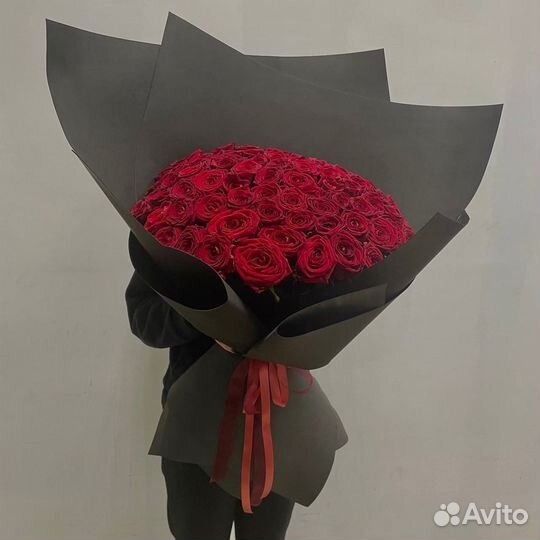 101 роза букет Black Edition