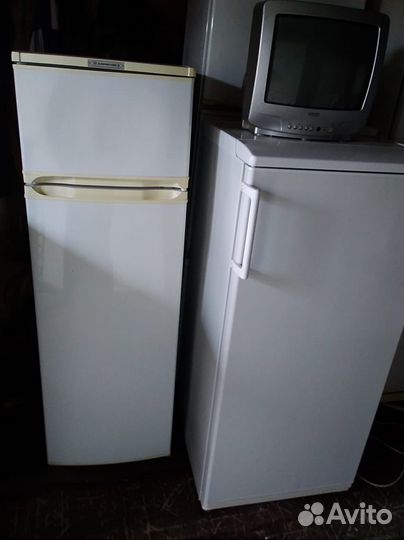 Холодильник Индезит, Саратов