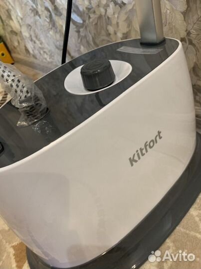 Отпариватель для одежды Kitfort